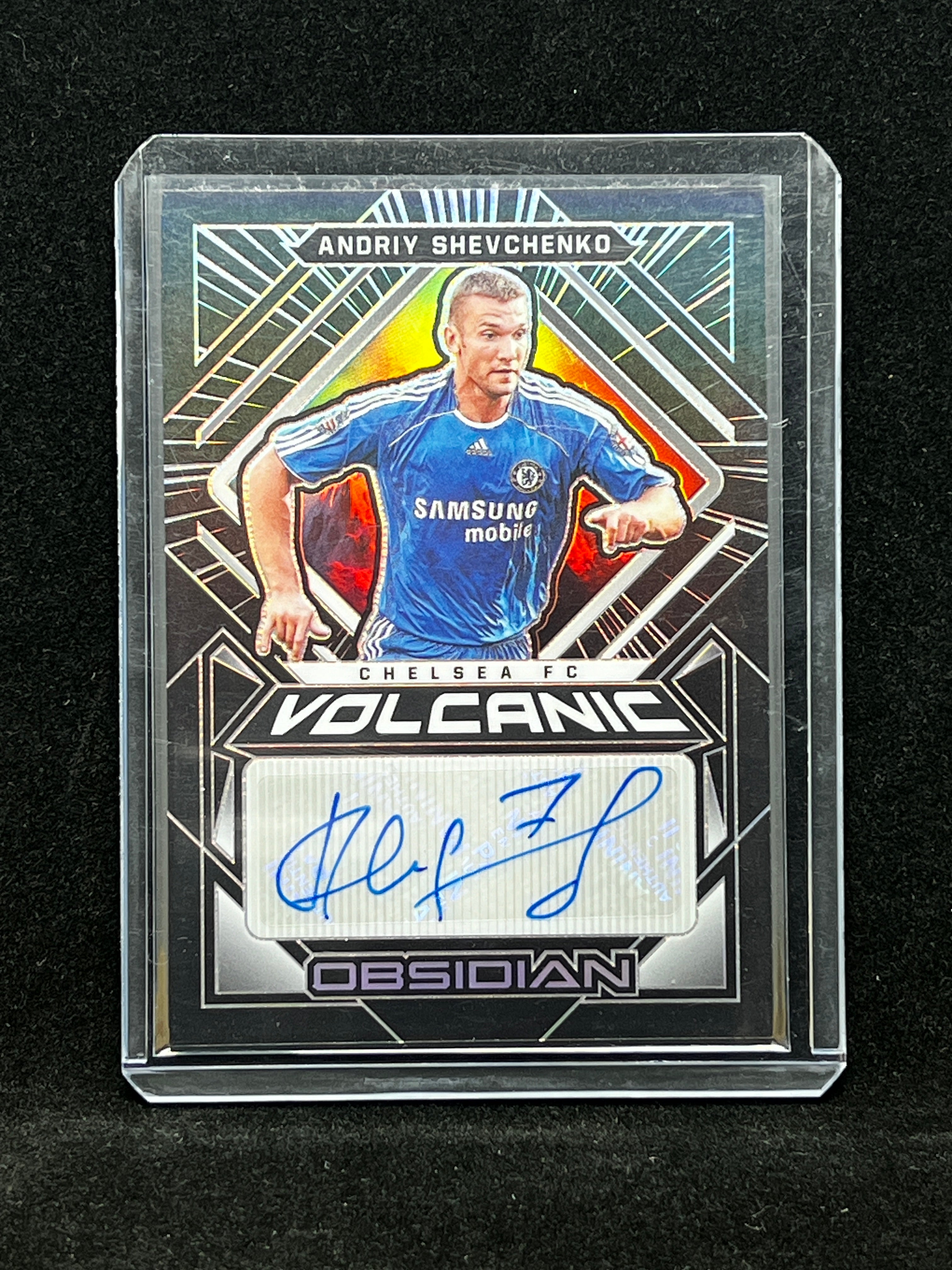 Andriy Shevchenko Panini Obsidian Soccer 2021-22 Volcanic auto #06/149